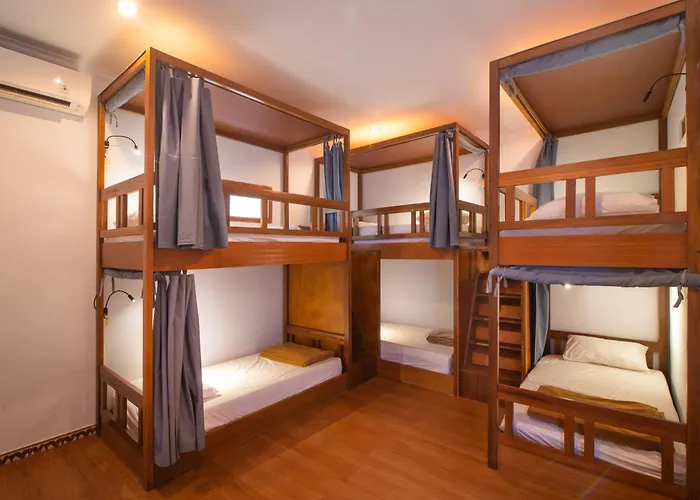 Simpang Auberge de jeunesse Sakti